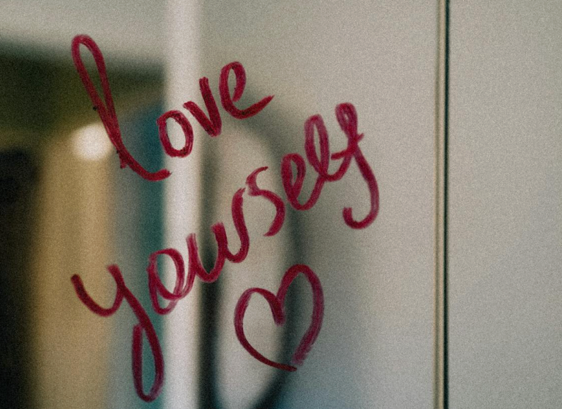 Láska k sobě: Proč je self-care základem krásné pleti (nejen na Valentýna)